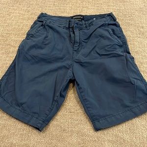 28 x 9 American eagle classic next level flex chino shorts blue